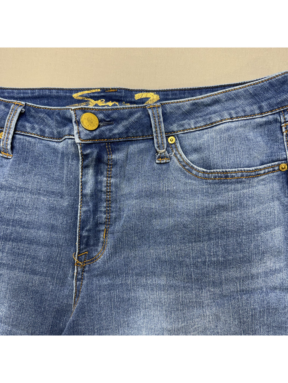 Seven7 Womens Weekend Stretch Denim Frayed Shorts Size 14 Blue Casual - Picture 3 of 9